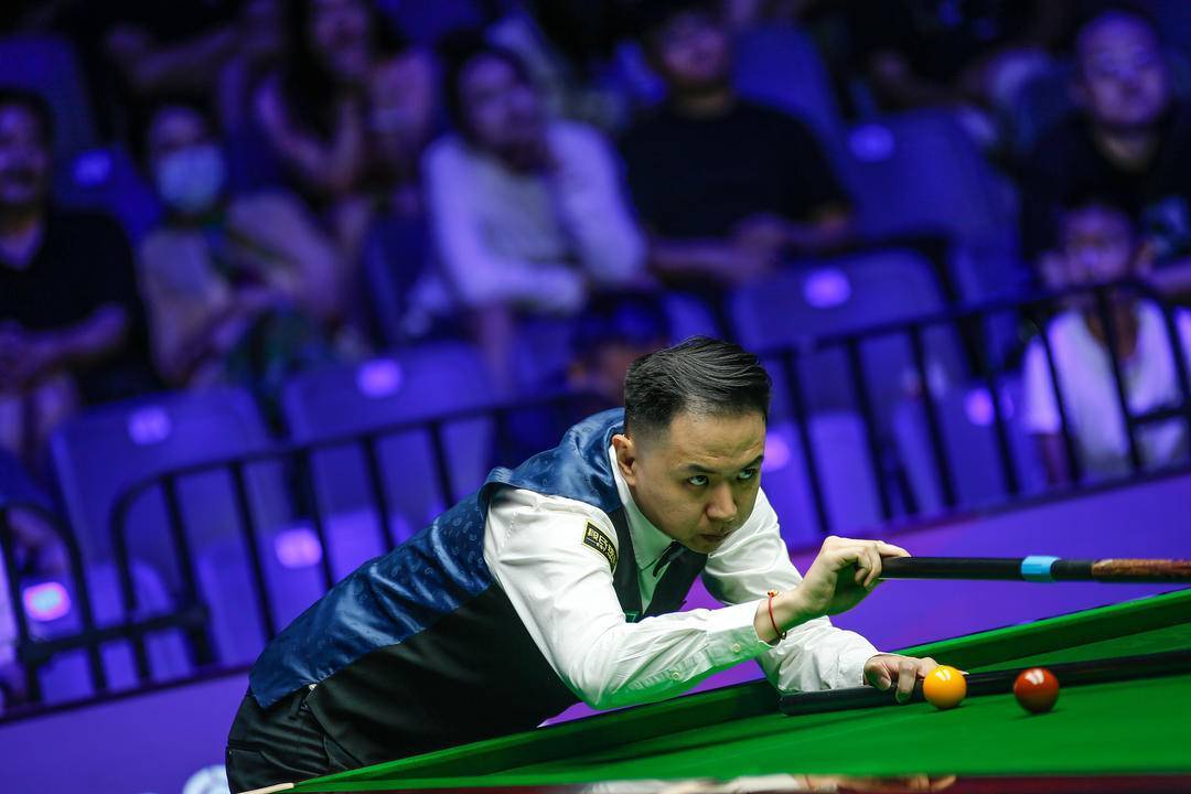 坚持不懈努 坚持不懈努