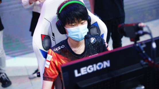 阵容深厚 阵容深厚