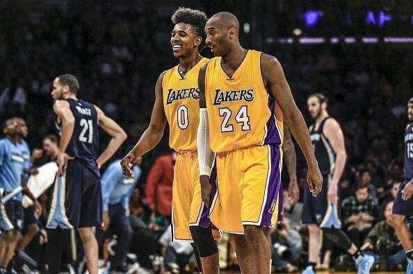 当中场枢纽 当中场枢纽